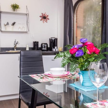 Modern 1Br Condo - Chinatown Near Little Italy Оттава Экстерьер фото