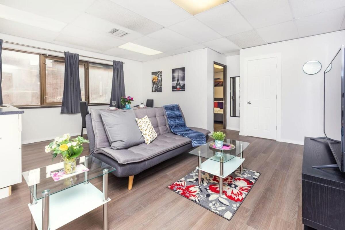 Modern 1Br Condo - Chinatown Near Little Italy Оттава Экстерьер фото